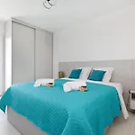 Appartement 404 Yourhosthelper *