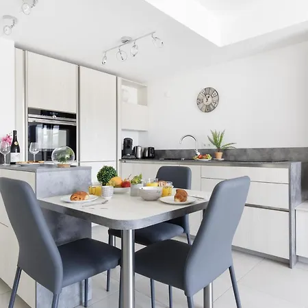 404 Yourhosthelper Mandelieu